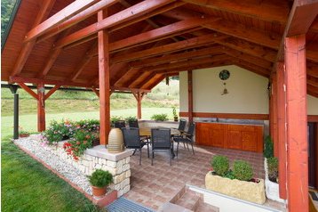 Vasaras māja Valča 3